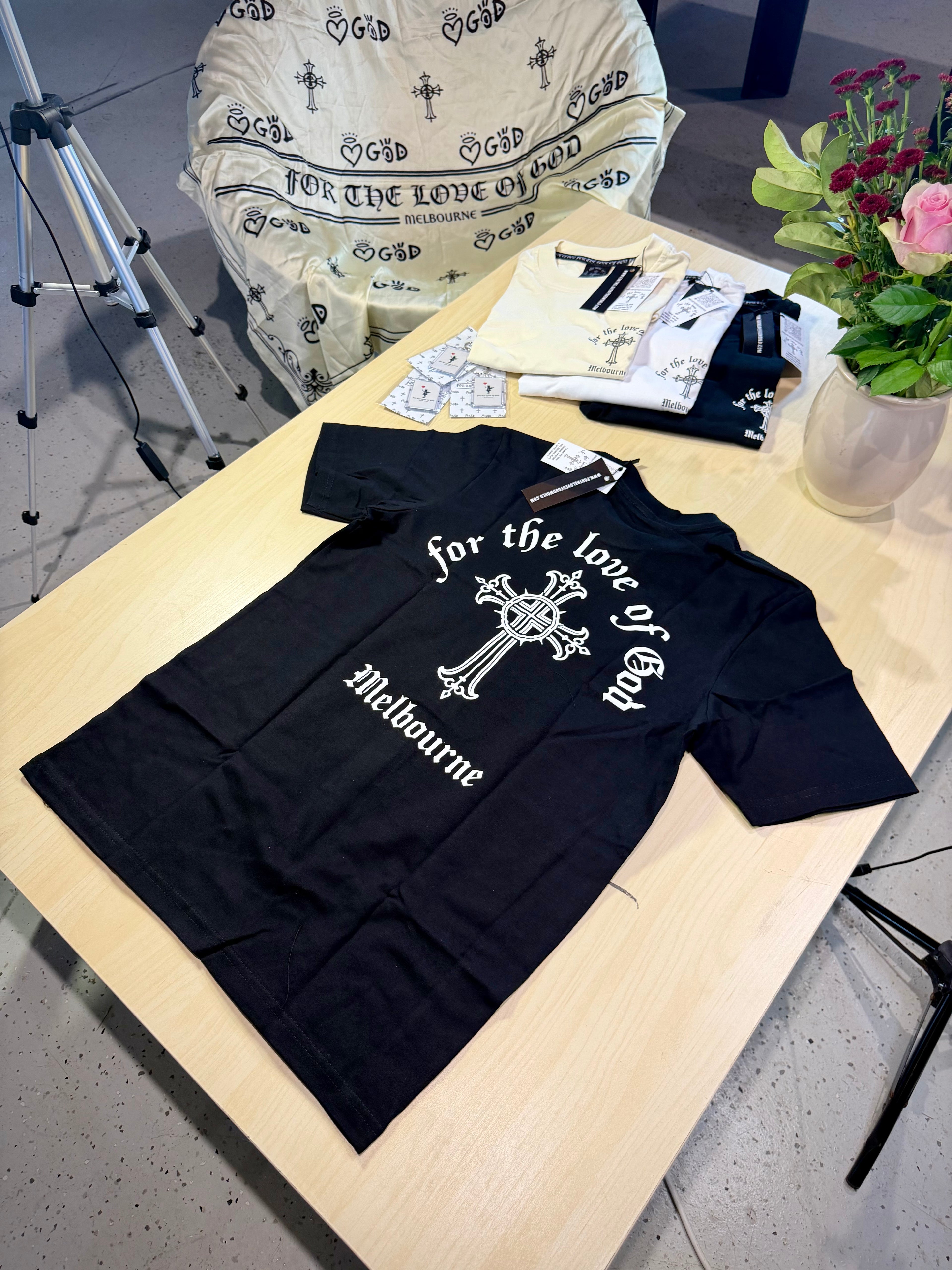 For the love of God og logo heavyweight tee black
